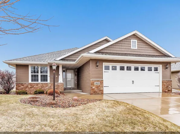 3825 Shore Crest Ln, Green Bay, WI 54311