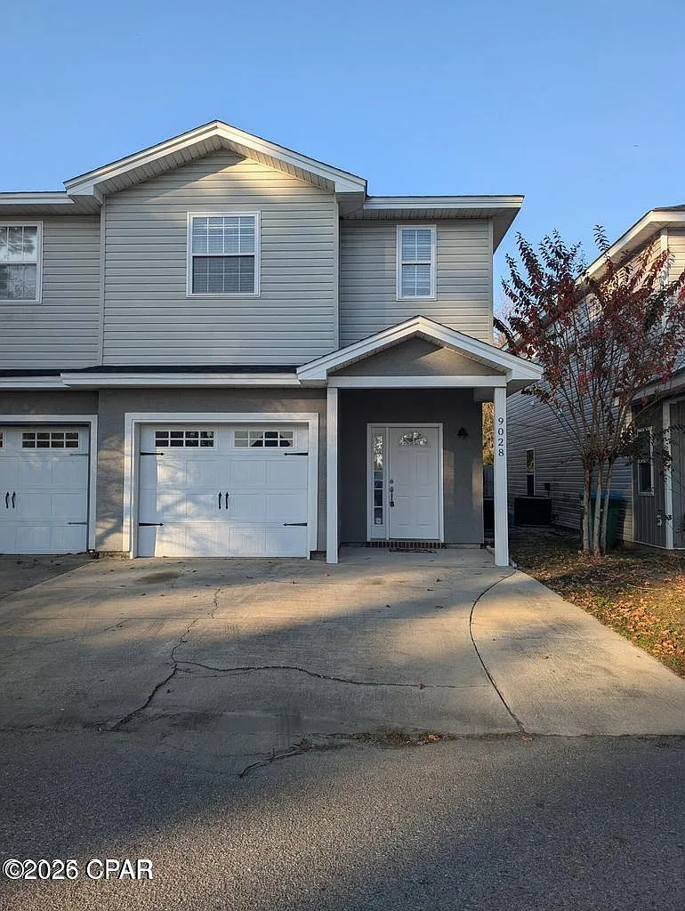 3 bed, 2.5 bath, 1424 sqft, $2,750 — Photo 2
