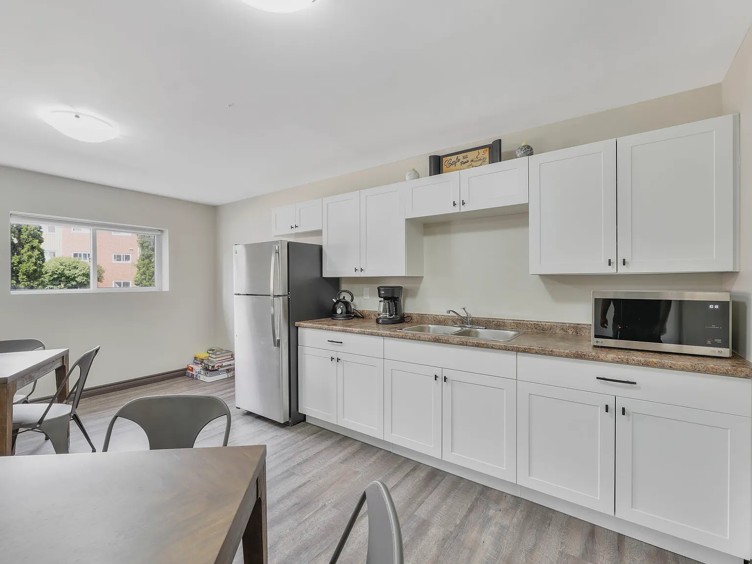 Huron Village Apartments — Photo 1