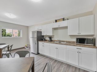 Huron Village Apartments, London, ON N5V 2E5