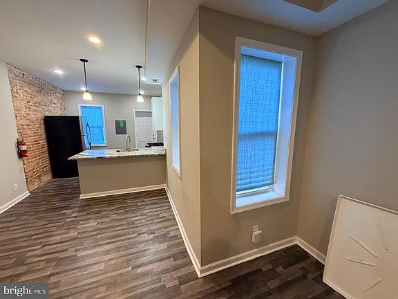 4th image of 4654 York Rd #2
