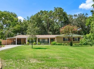 8901 E Lanway Dr, Tampa, FL 33637