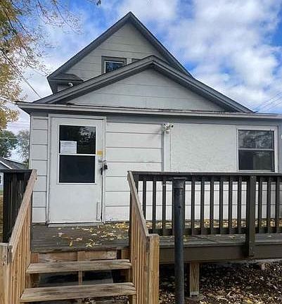 2nd image of 301 5th Ave NE