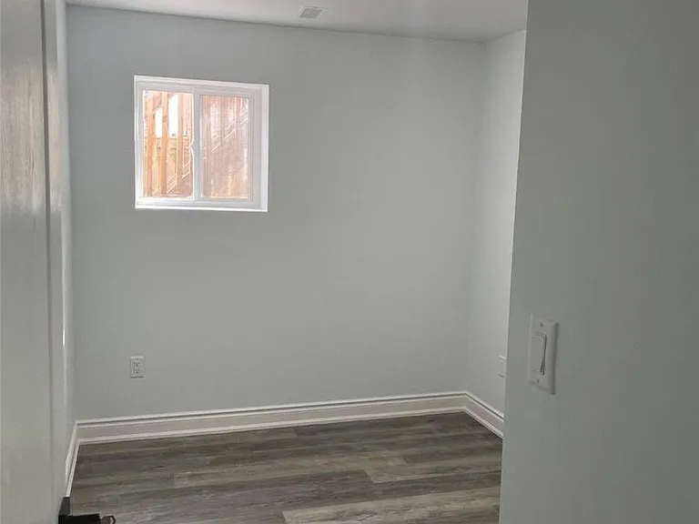 353 Blinco Ter #BASEMENT — Photo 3