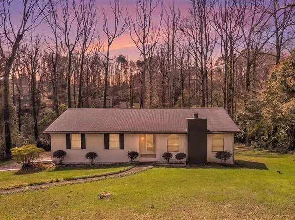 611 Navarre Dr, Stone Mountain, GA 30087