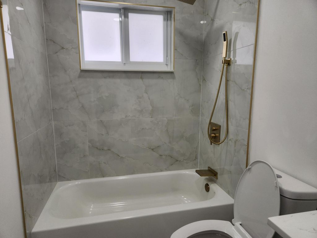 401 SE 1st Avenue, photo 8