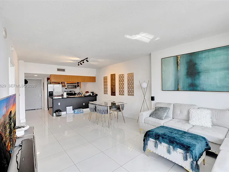 1750 N Bayshore Dr #2510 — Photo 15