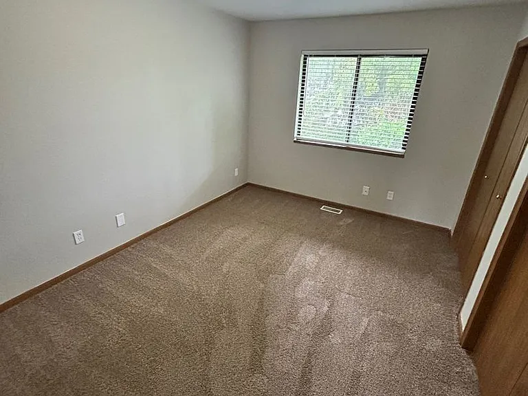 7999 Green Meadow Ct — Photo 14