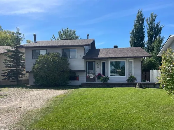 99 Spruce Ave N, Brooks, AB T1R 0A5