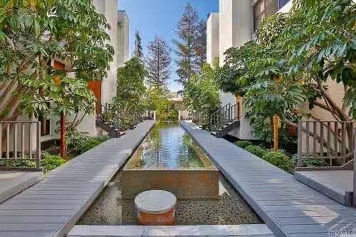 1st image of 500 E Del Mar Blvd APT 6