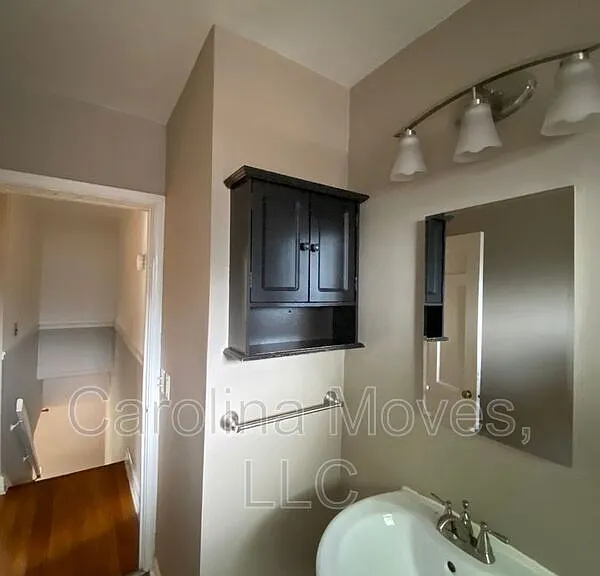 808 N Main St — Photo 9