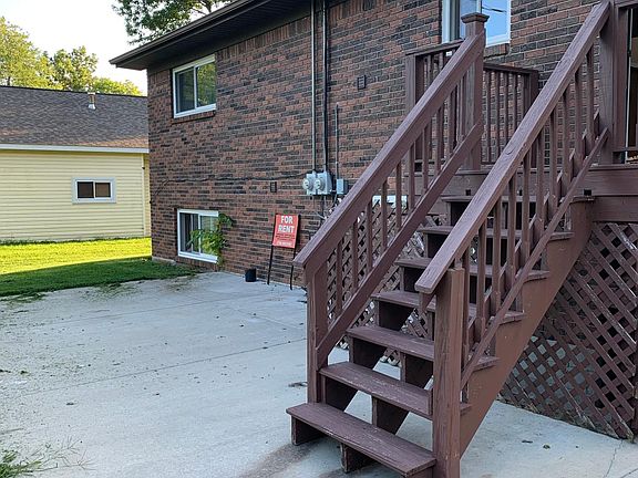 Rear deck/patio