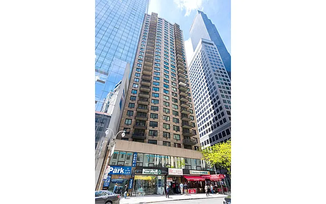 Rented by Douglas Elliman | media 14