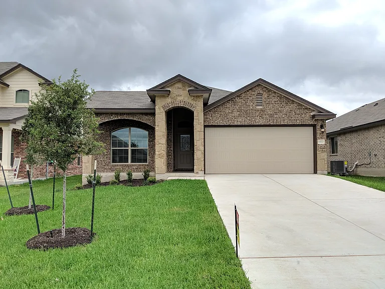 1222 Kiskadee Branch Dr — Photo 1