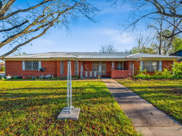 2901 S Murco Dr, Mineral Wells, TX 76067