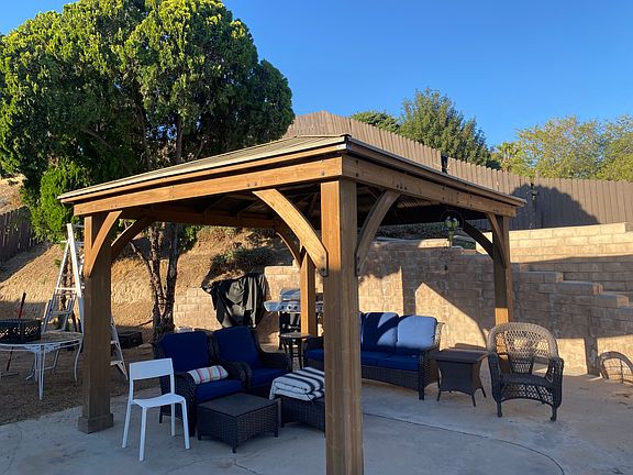 Extremely comfortable backyard area perfectly comfortable for after work