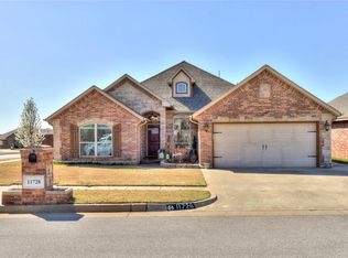 11728 SW 17th St, Yukon, OK 73099