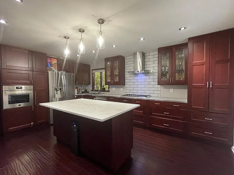 1 Dale Dr — Photo 3