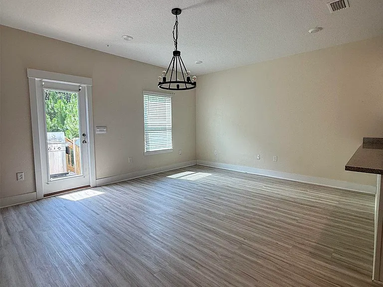 9469 Nature Creek Ln — Photo 9