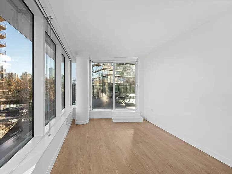 1661 Davie St — Photo 112