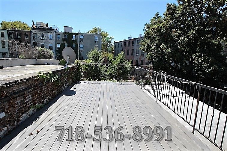 1st image of 946 Fulton St #201