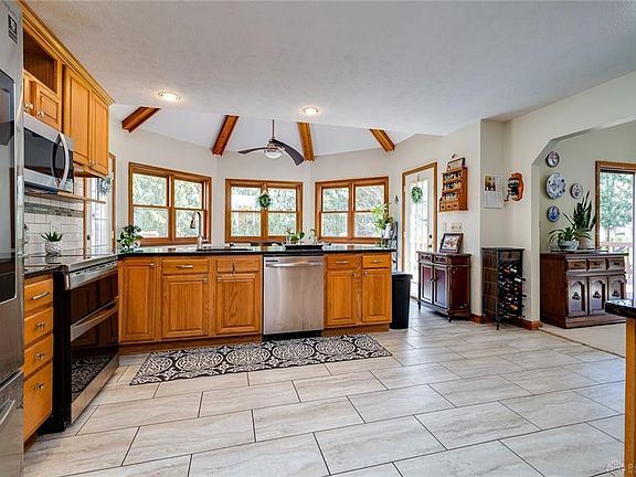 3rd image of 3624 Cypress Ct