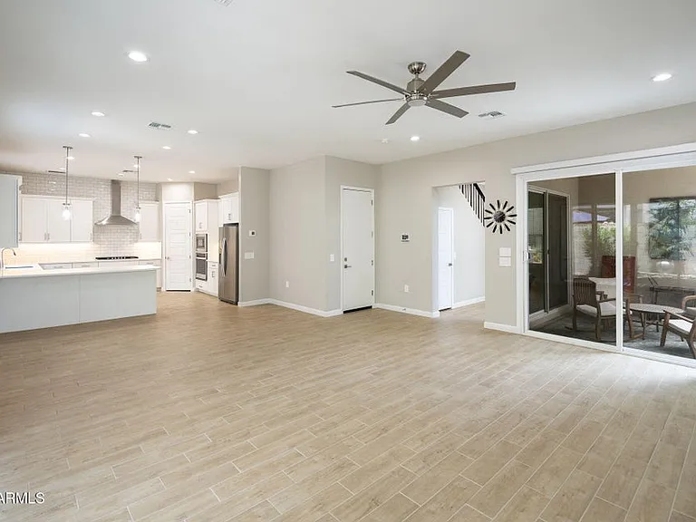 5112 E Coolbrook Ave — Photo 4