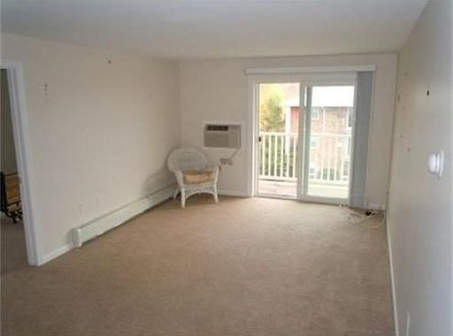 4th image of 16 Woodman Way APT 18