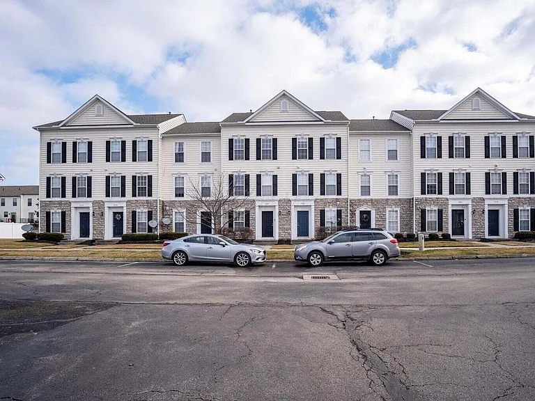 5286 Royal Arch Cascade Dr #26 — Photo 34