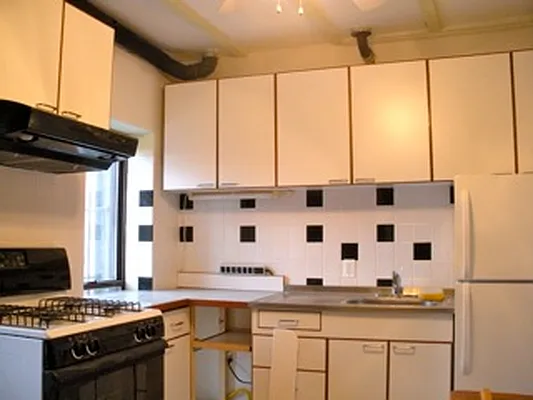 Rented by Triumph Property Group | media 2