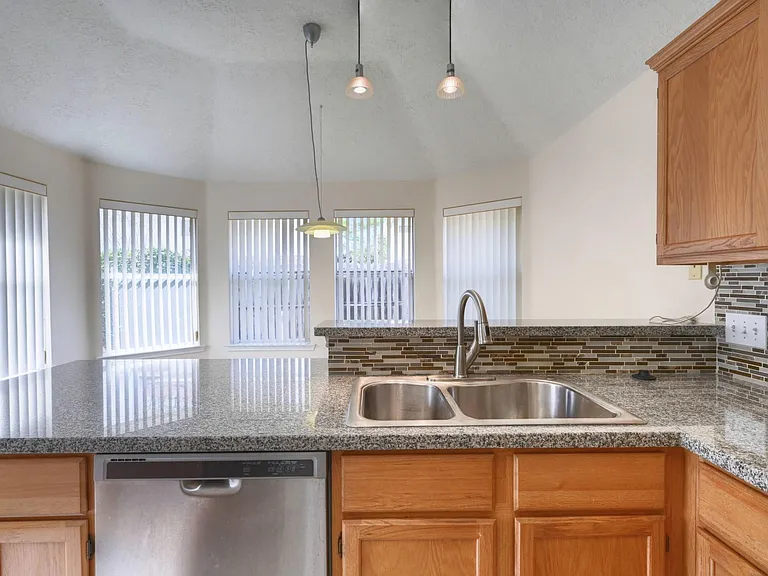 1226 Berrystone Trl — Photo 13