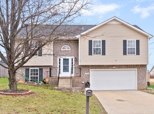 3396 Queensbury Rd, Clarksville, TN 37042