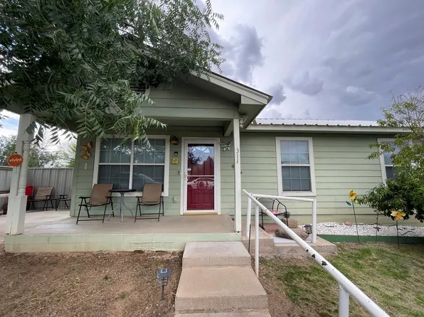 311 S 6th St, Alpine, TX 79830