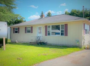 9 Belmont Dr, Jay, ME 04239