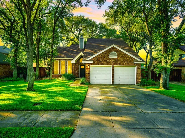 510 Cecil Ln, Euless, TX 76039