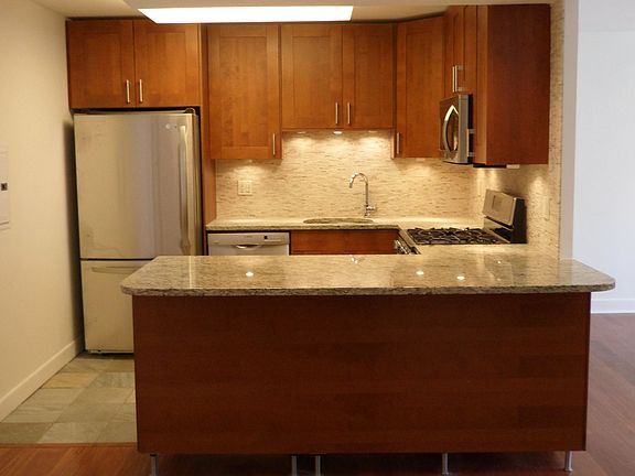 2nd image of 850 N Dewitt Pl APT 6G