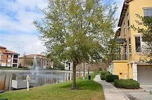 4 bed, 3.0 bath, 1868 sqft, $2,300 — Photo 3