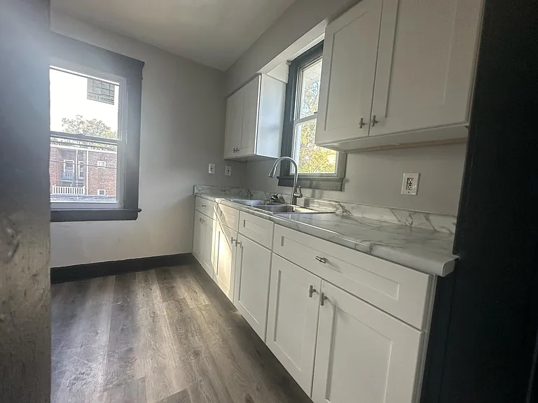 1466 Winchester Ave #U — Photo 25