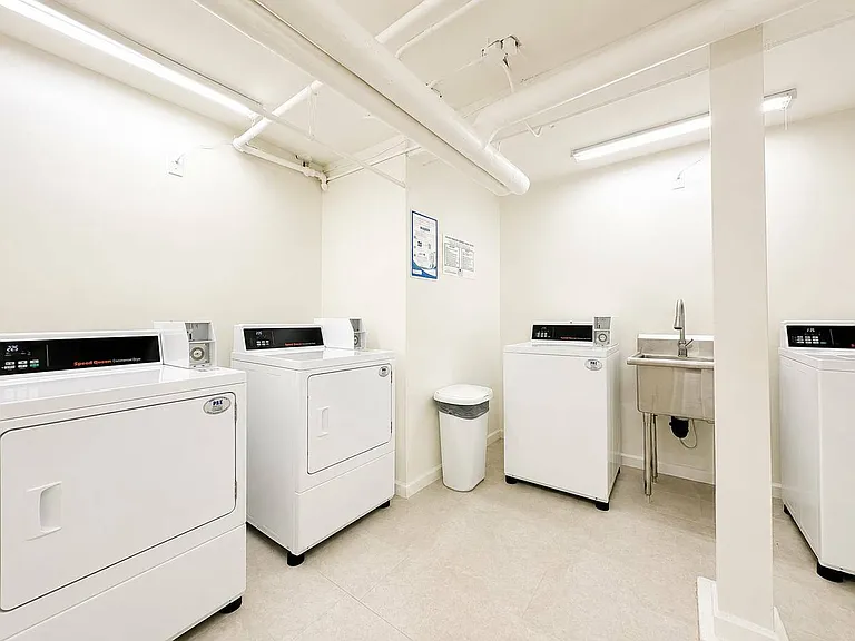1523 Sacramento St #3 — Photo 8