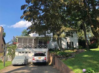 66 Knickerbocker Rd, Manhasset, NY 11030