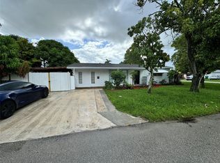 2091 Oleander Dr, Hollywood, FL 33023