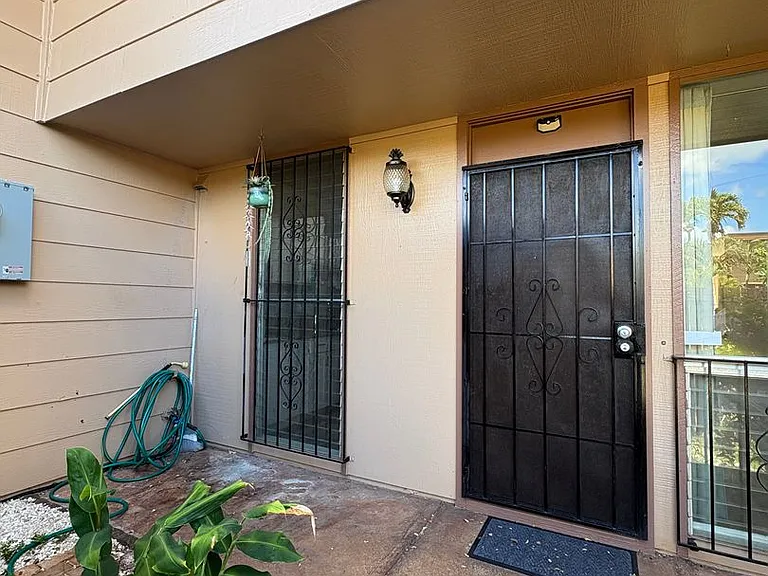 94-364 Kapuahi St #61 — Photo 2