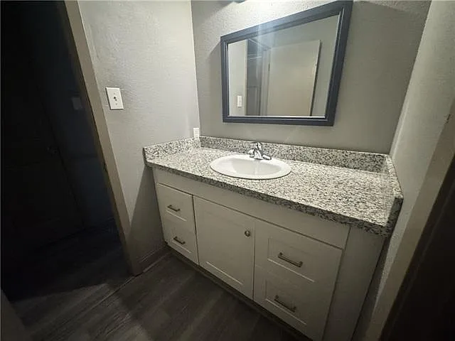 105 Wells Dr — Photo 10
