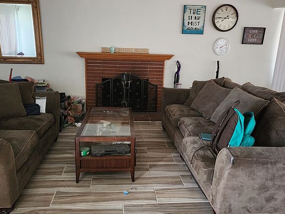 2nd image of 7732 N Shoup Ave