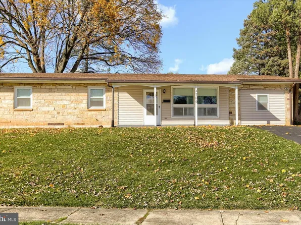 4709 Delbrook Rd, Mechanicsburg, PA 17050