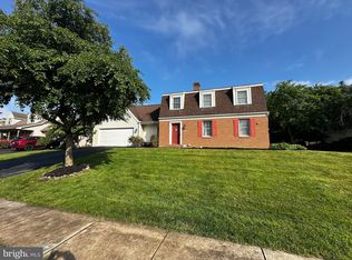 446 Sunrise Blvd, Elizabethtown, PA 17022