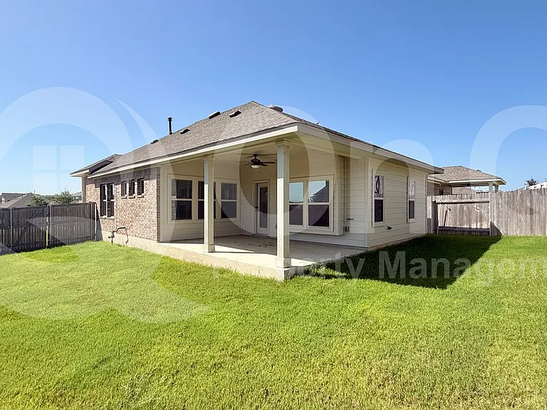 257 James Caird Dr — Photo 19