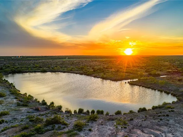 2750 Fm 624, Tilden, TX 78072