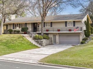 5525 Mirror Lakes Dr, Edina, MN 55436