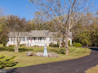 453 Cherry Hill Farm Dr, Kearneysville, WV 25430